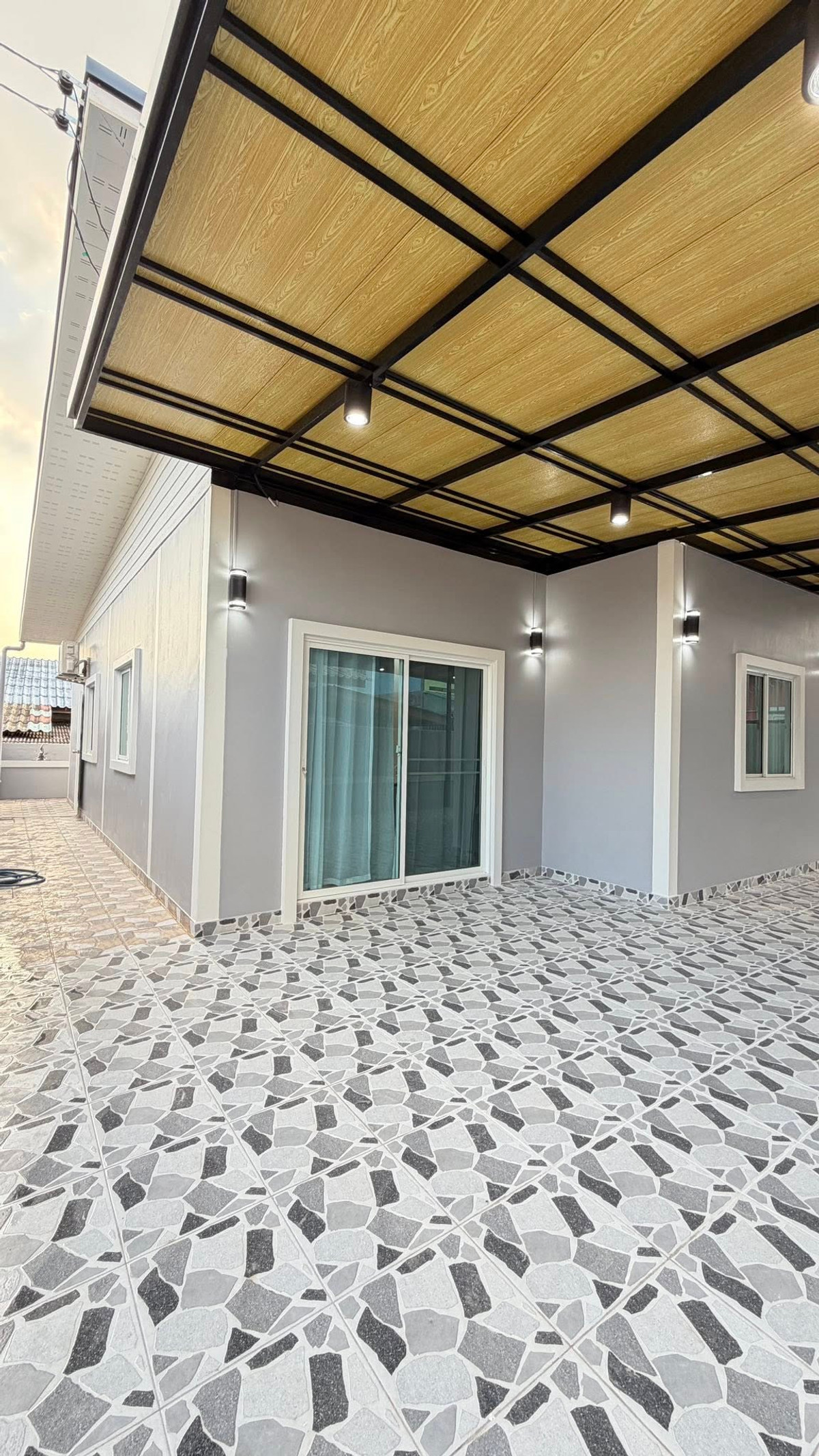 For SaleHousePattaya, Bangsaen, Chonburi : Single house 40 sq m. Soi Noen Plubwan Pattaya / 2 bedrooms (for sale), Single House Soi Noen Plubwan Pattaya / 2 Bedrooms (FOR SALE) BEWN142