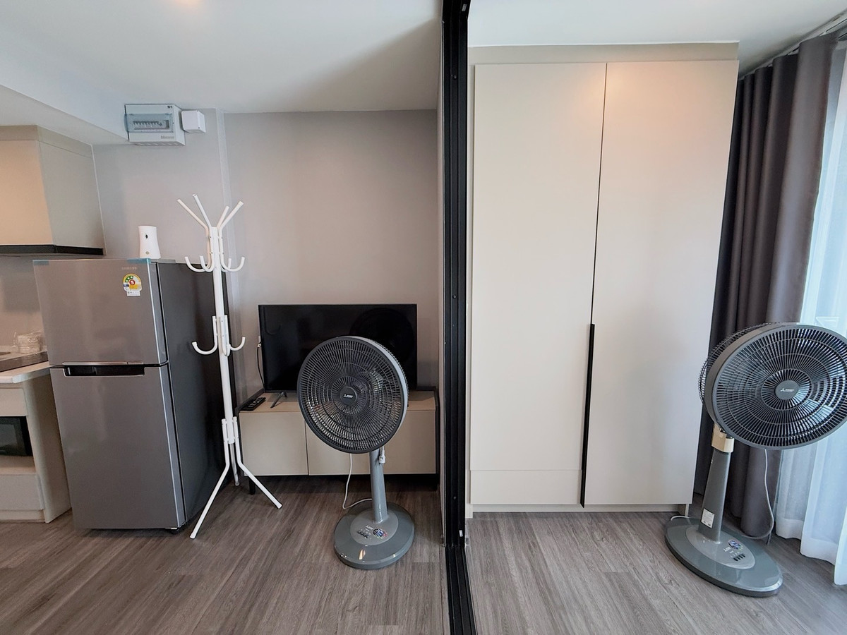 For RentCondoWongwianyai, Charoennakor : ⭐️ Flexi Sathon - Charoennakhon ⭐️ Room size 25 sq m., 8th floor, beautifully decorated room, ready to move in.