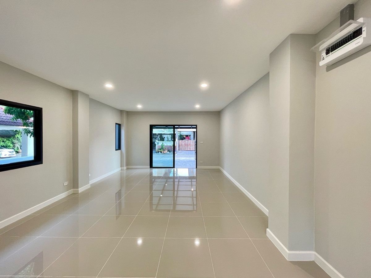 ขายบ้านมีนบุรี-ร่มเกล้า : บ้านเดี่ยวรีโนเวทใหม่พร้อมเข้าอยู่