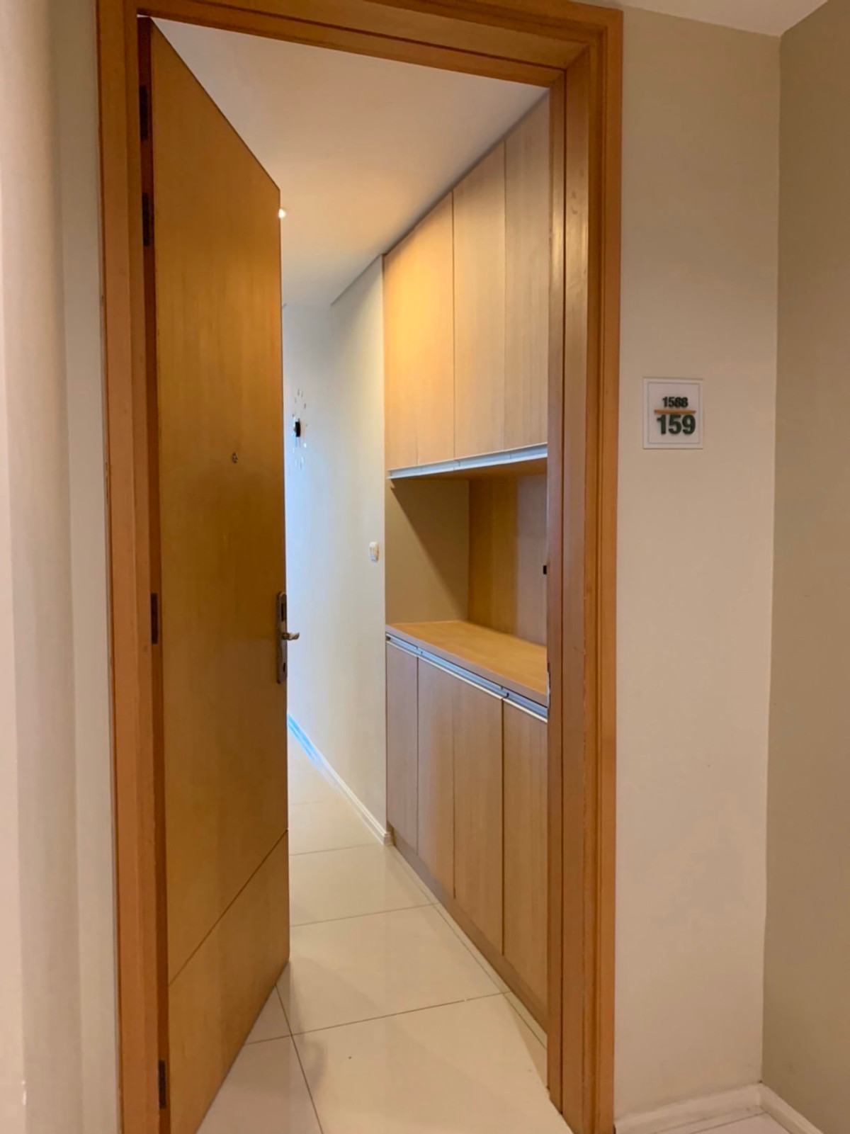 ขายคอนโดพระราม 9 เพชรบุรีตัดใหม่ RCA : Villa Asoke / 1 Bedroom (FOR SALE), วิลล่า อโศก / 1 ห้องนอน (ขาย) TARN307