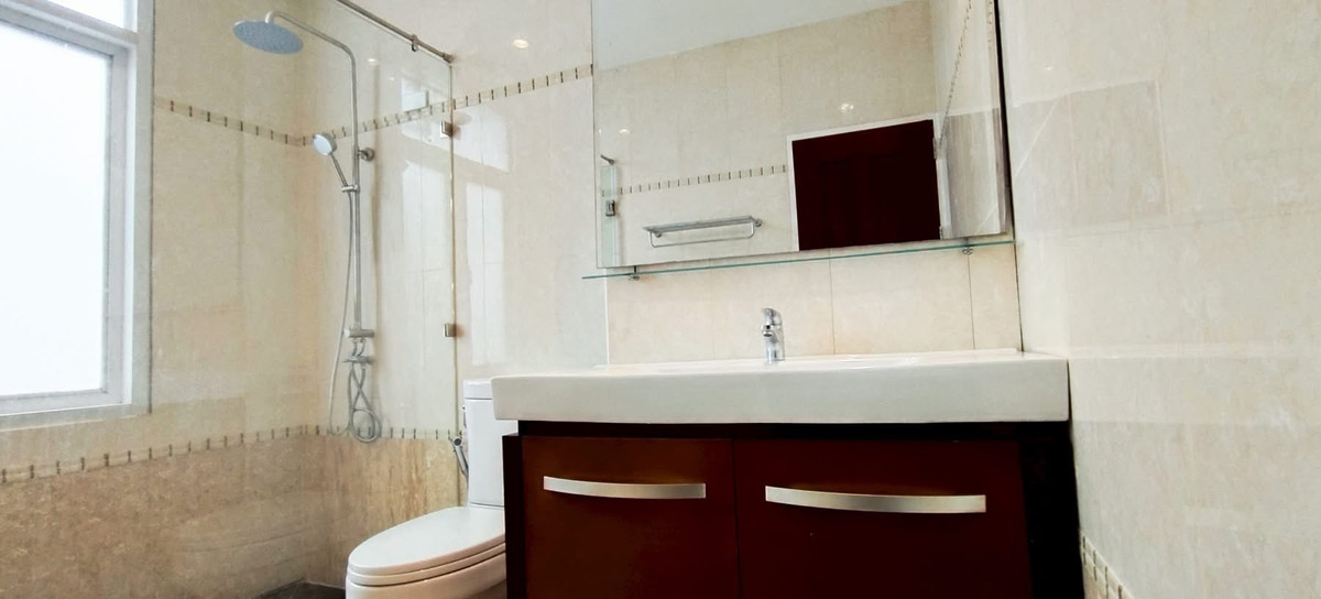 ให้เช่าทาวน์โฮมพระราม 9 เพชรบุรีตัดใหม่ RCA : 💥CP-10498💥ให้เช่า  ทาวน์เฮ้าส์ 3 ชั้น ซ.พระราม9 ซอย11👉แอดไลน์ @goodcondo