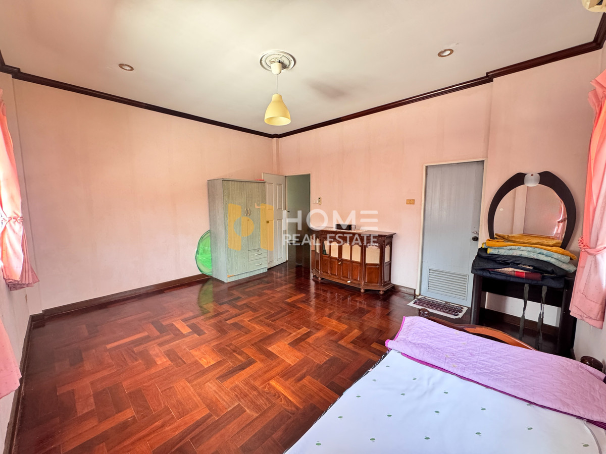 For SaleHousePattaya, Bangsaen, Chonburi : Detached House Amporn Place Sriracha / 5 Bedrooms (For Sale), Detached House Amporn Place Sriracha / 5 Bedrooms (FOR SALE) YEAN155