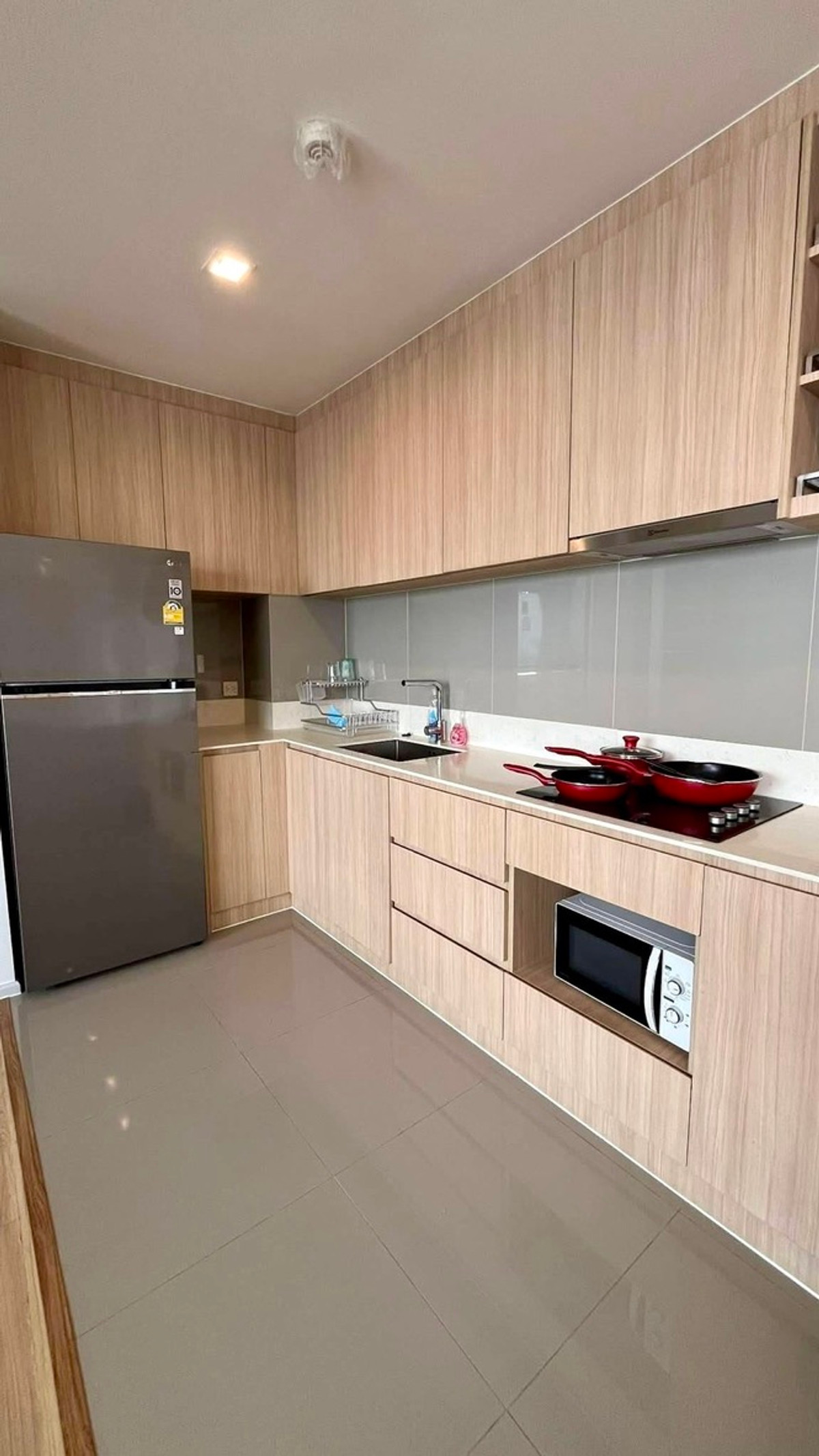 ขายคอนโดสะพานควาย จตุจักร : FQ ขายคอนโด M Jatujak (Pet Friendly) ราคา 18,500,000 บาท [MKs260401]