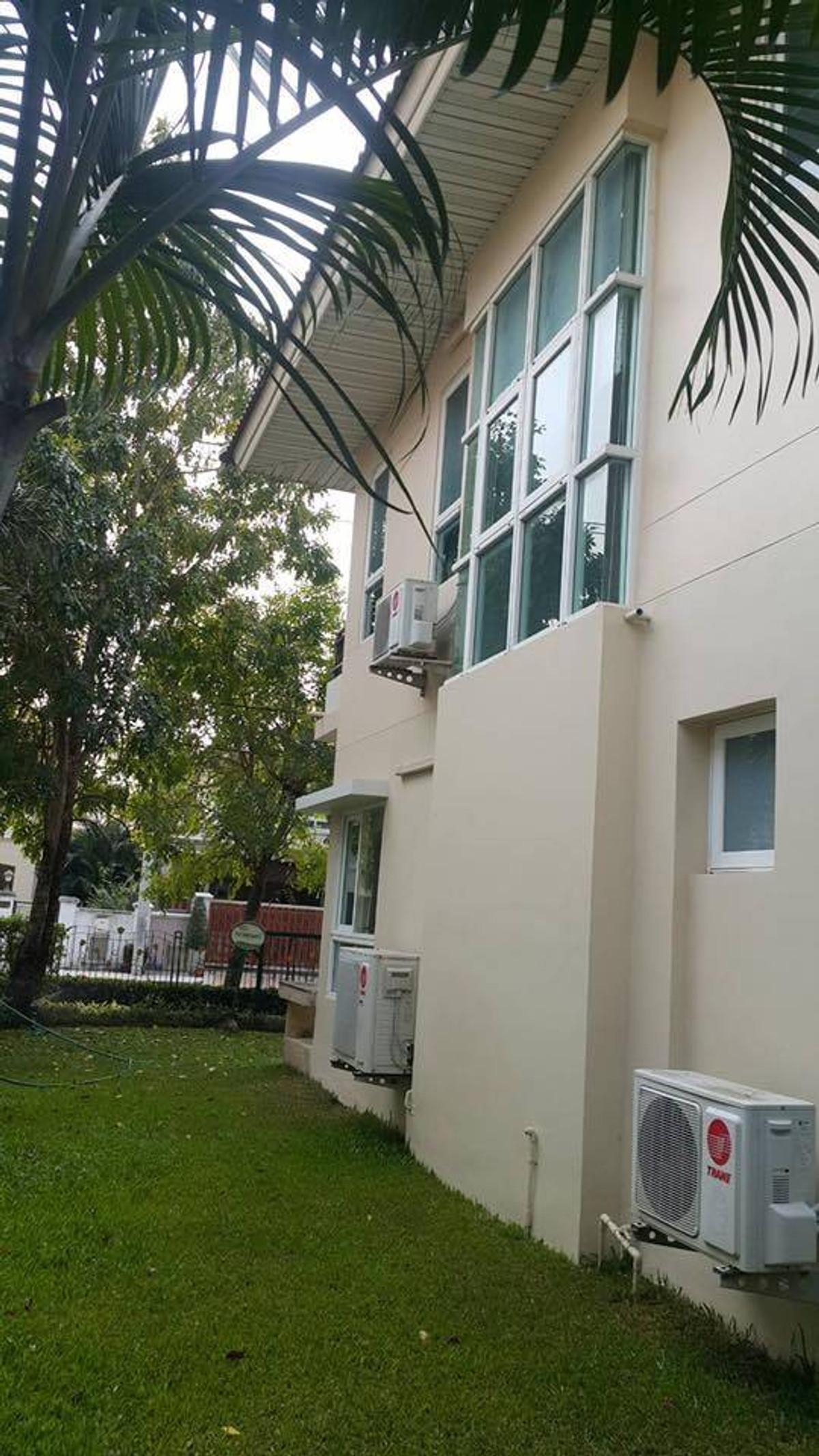 For RentHouseLadkrabang, Suwannaphum Airport : Single house for rent, Supalai Suan Luang, next to Chaloem Phrakiat Rama 9 Road (Rt-01).