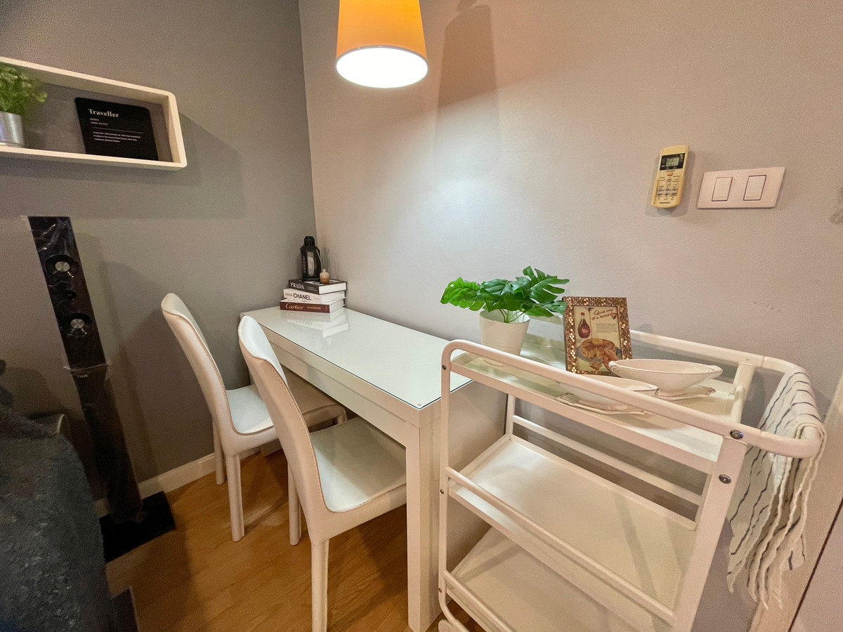 For RentCondoRamkhamhaeng, Hua Mak : Newly renovated condo for rent The room is beautifully decorated as described. Hurry and reserve before the university opens. Lumpini Vill Ramkamhang26 call 0896620022