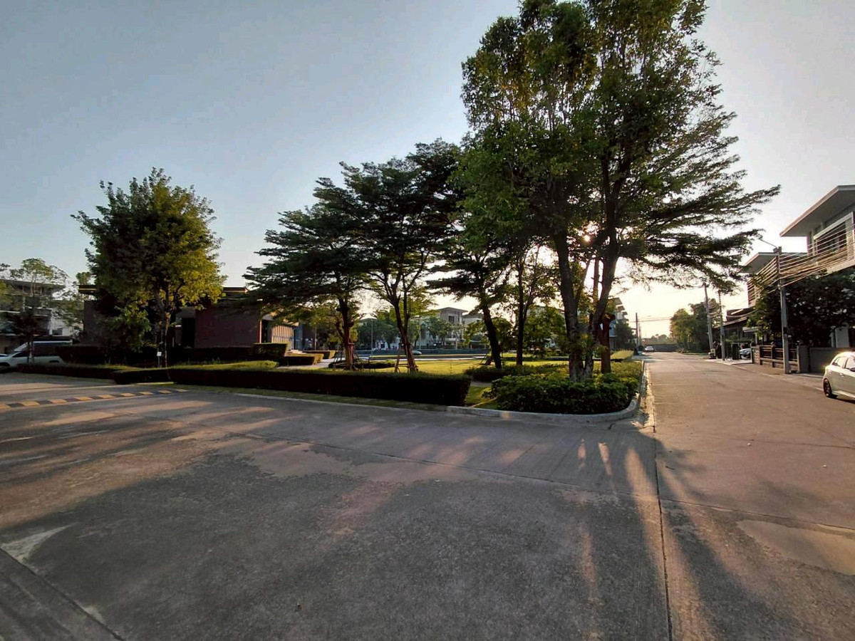 ให้เช่าบ้านนวมินทร์ รามอินทรา : 🏡 ให้เช่า โกลเด้นท์ เพรสทีช สุขาภิบาล5 พร้อมเข้าอยู่