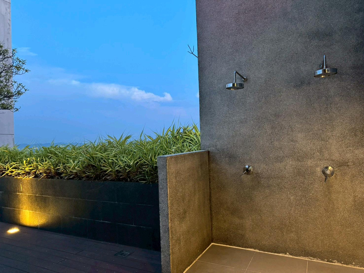 ให้เช่าคอนโดพัทยา บางแสน ชลบุรี สัตหีบ : Posh Pattaya​ ห้องมุม วิวทะเล+city