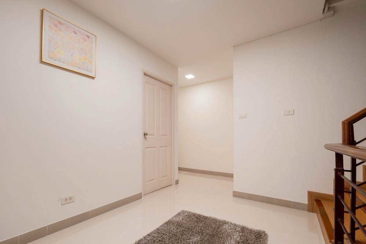 ให้เช่าทาวน์โฮมลาดพร้าว101 แฮปปี้แลนด์ : ให้เช่า Townhome บ้านบดินทร์ลาดพร้าว112 🌲🔆🔆 联排别墅出租，Baan Bodin Ladprao 112。