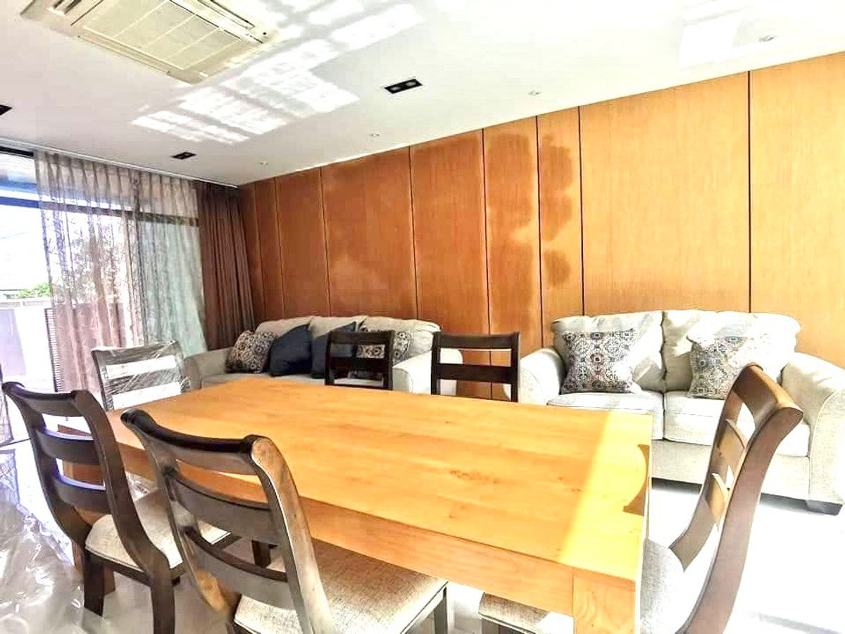 ให้เช่าโฮมออฟฟิศบางนา แบริ่ง ลาซาล : ให้เช่า Home office Bearing   อาคาร 4 ชั้น พื้นที่กว้าง 285 ตร.ม เฟอร์นิเจอร์ครบ มีที่จอดรถ  ทำเลดี เดินทางสะดวก  