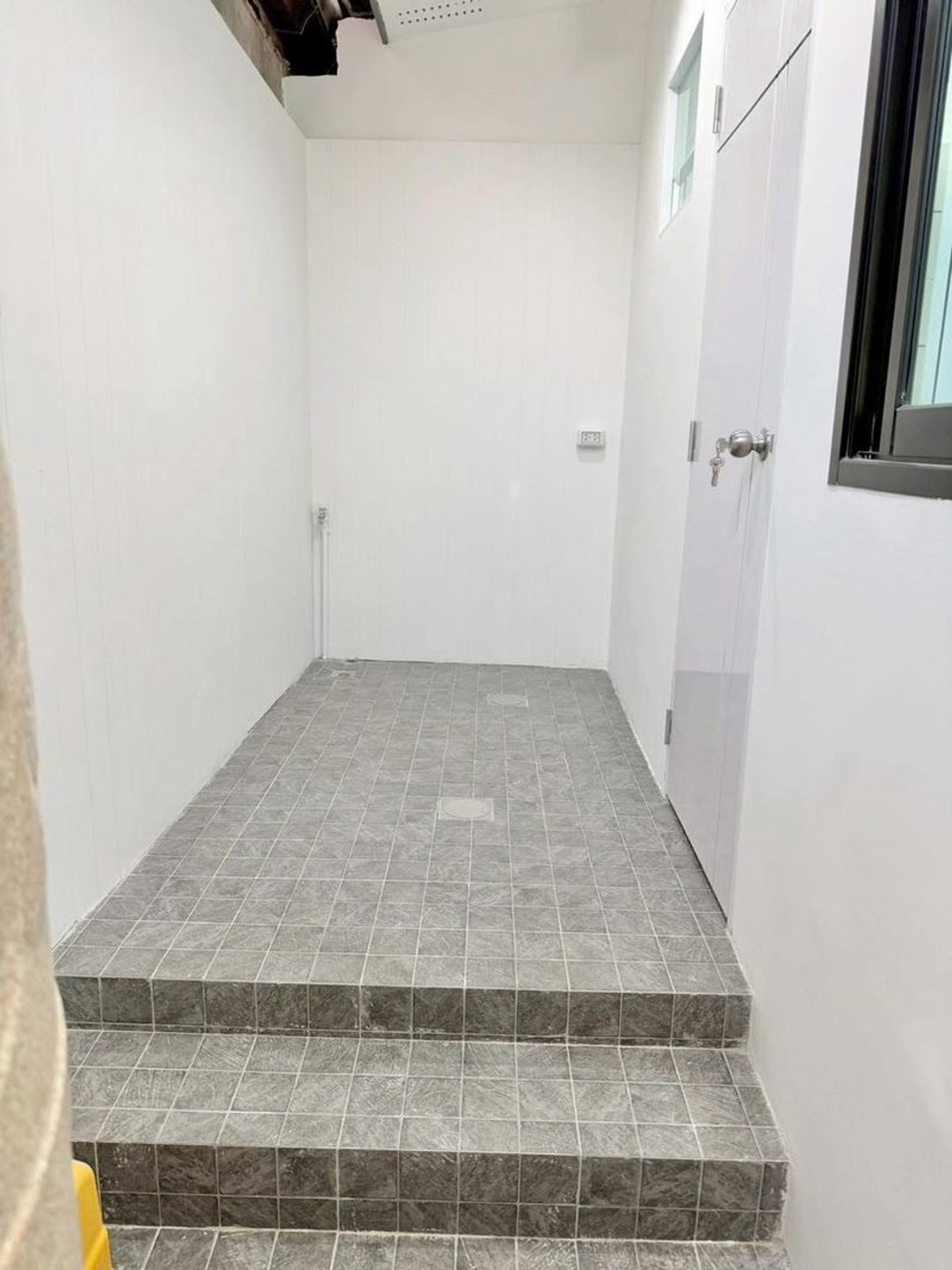 ขายทาวน์โฮมวิภาวดี ดอนเมือง หลักสี่ : ทาวน์เฮ้าส์ 1.5 ชั้น ม.พงษ์เพชรพัฒนา (งามวงศ์วาน 35)  ขนาด 25 ตารางวา 3 ห้องนอน แต่งใหม่พร้อมอยู่ ซอยงามวงศ์วาน 35 แขวงทุ่งสองห้อง เขตหลักสี่ กรุงเทพมหานคร