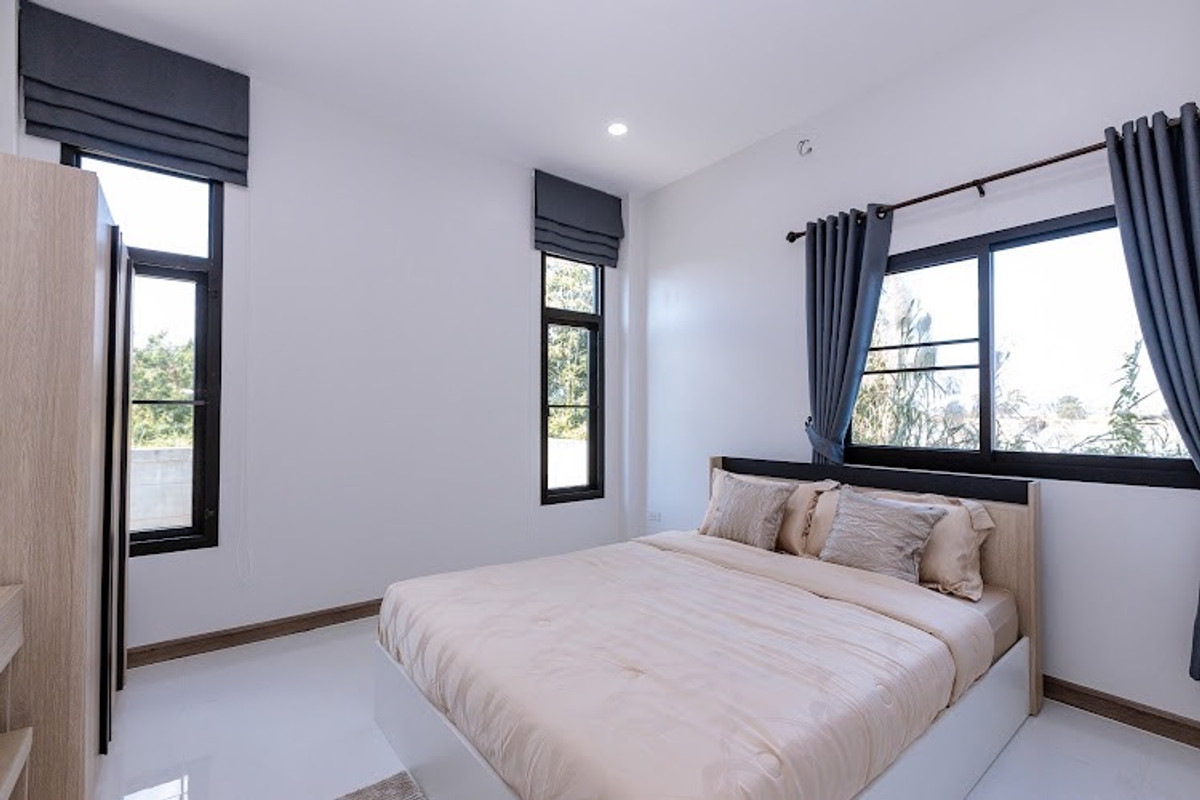 ขายบ้านเชียงราย : ✈️ ด่วน! ขายบ้านเดี่ยวพร้อมอยู่เชียงราย (โซนบ้านดู่) ดีไซน์มินิมอล พื้นที่กว้าง 88.6 ตร.ว. ใกล้สนามบินแม่ฟ้าหลวงเพียง 5 นาที! 🏡