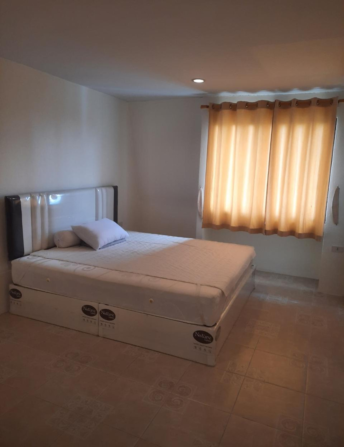 ขายคอนโดรามคำแหง หัวหมาก : (รหัส S5481) ขายคอนโด โครงการ Bodin Suite Home : บดินทร์ สวีท โฮม // คอนโดห้องใหญ่ เข้า-ออกได้หลายทาง ใกล้ Town in Town