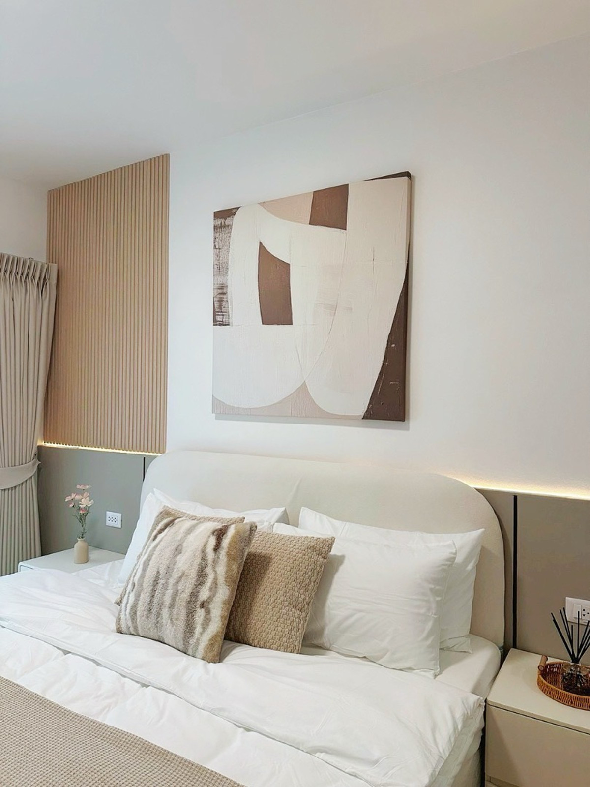 For SaleCondoRatchadapisek, Huaikwang, Suttisan : For Sale 2.1MB✨️One bedroom low-rise condo 33sqm Swimming pool view 🚄Near MRT Suthisarn & BTS Chokchai4 