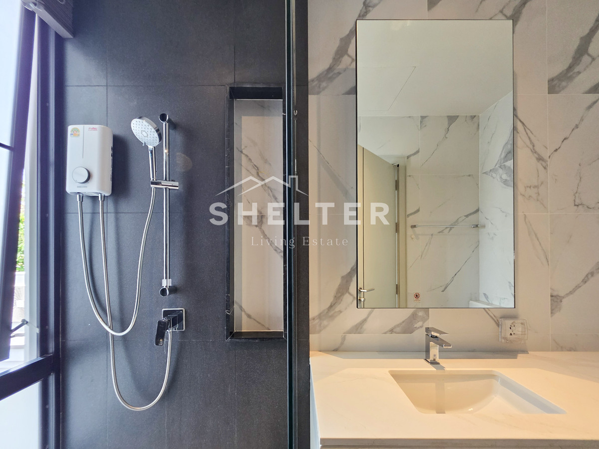 For RentHousePattanakan, Srinakarin : Single house ready for rent, Super Luxury, near Brighton International School | Wellington