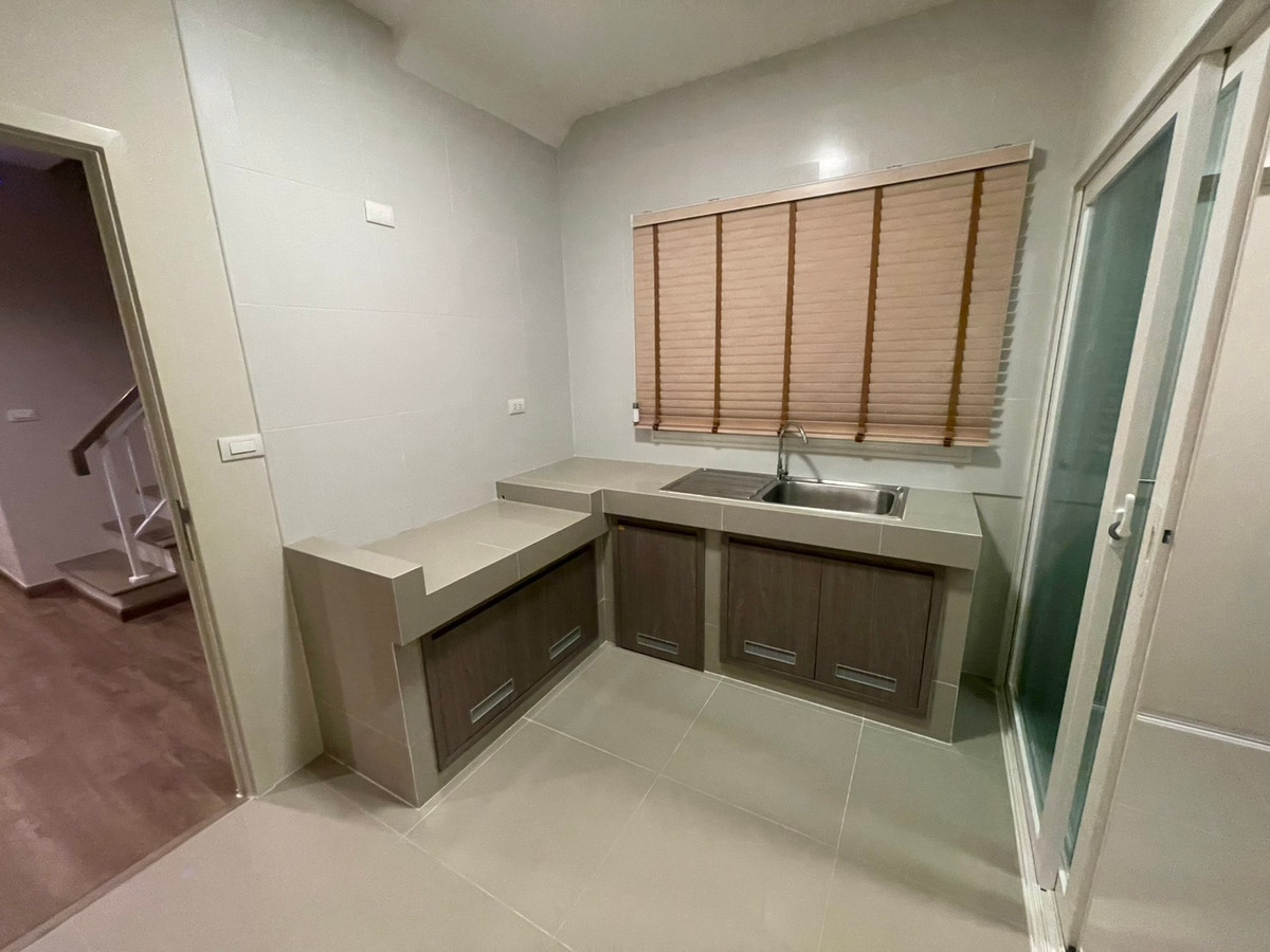 ขายบ้านอยุธยา : ขออนุญาต แอดมินครับ ขายบ้านหมู่บ้าน อณาสิริ อยุธยา 2 เกาะเรียน  บ้านเดี่ยว 4 ห้องนอน 4 ห้องน้ำ 