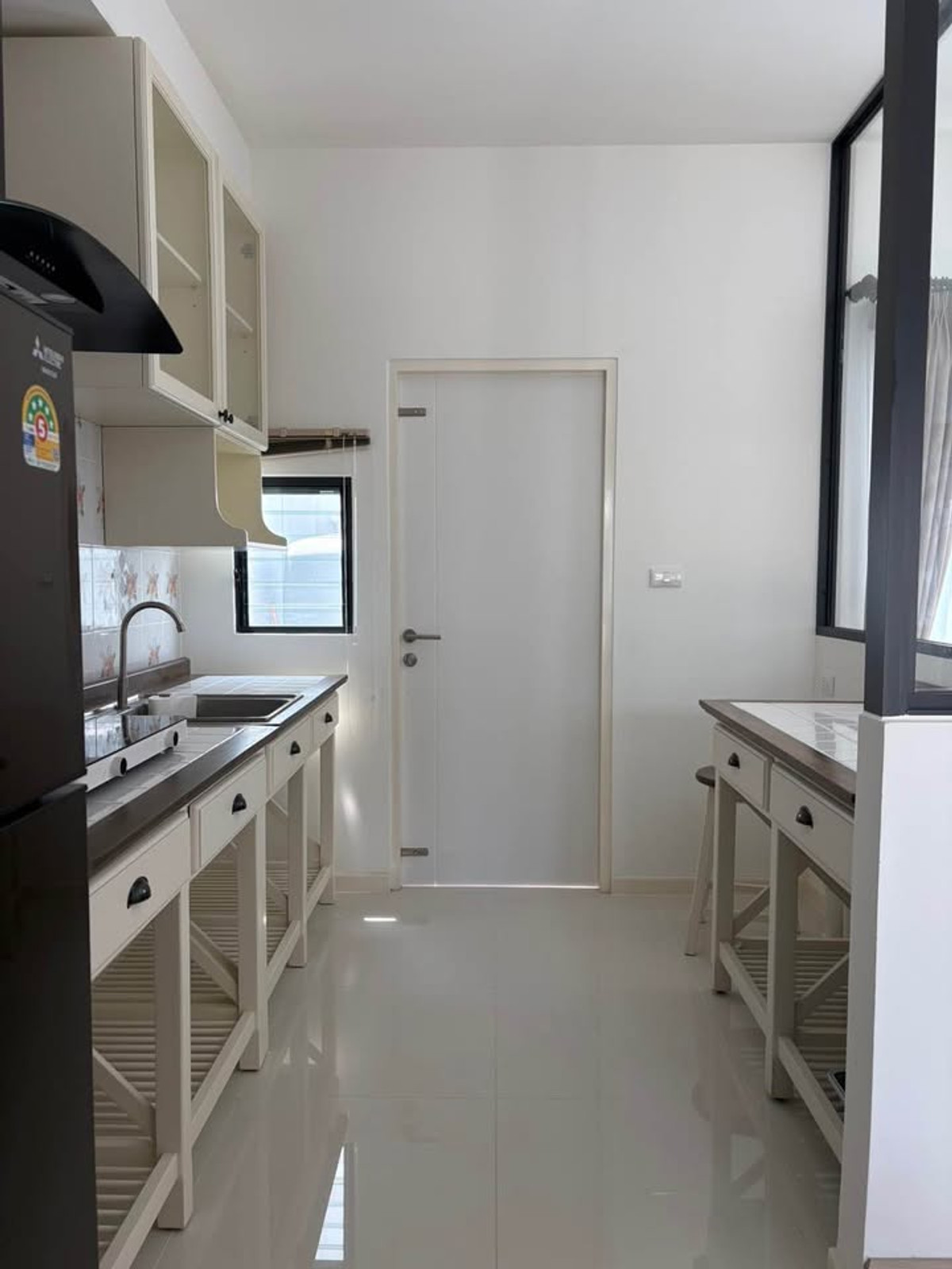 ขายทาวน์โฮมสมุทรปราการ สำโรง : ขายบ้าน Villaggio3 ศรีนครินทร์-บางนา ถนนเลียบคลองหลวงแพ่ง ต.บางแก้ว อ.บางพลี, Samut Prakan, Thailand ใต้ทางด่วนกาญจนา ถนนเทศบาลบางแก้ว ใกล้เมกาบางนา โรงเรียนนานาชาติ SISB Suvanabhumi