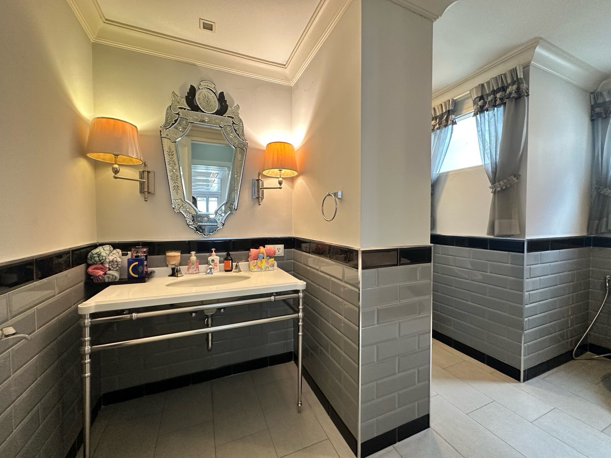 For RentHouseChaengwatana, Muangthong : Golden opportunity‼️ Open for rent, luxury house Location: Muang Thong Thani, Soi Project 5, Impact Chaengwattana, Pink Line MRT, IMPACT Station.