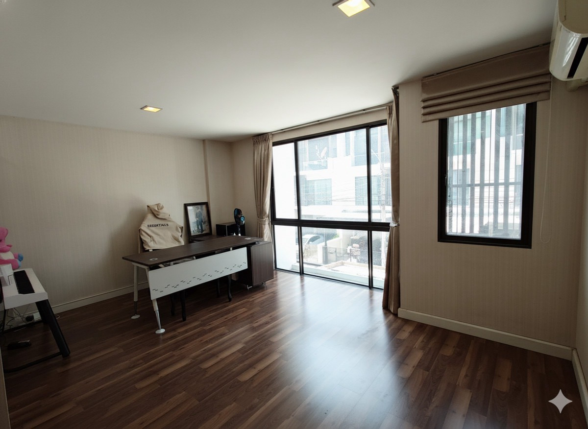 ขายทาวน์โฮมนวมินทร์ รามอินทรา : ขายทาวน์โฮม The Terrace รามอินทรา 65 พร้อมเข้าอยู่ได้เลย ใกล้รถไฟฟ้าสายสีชมพู (N.2056)