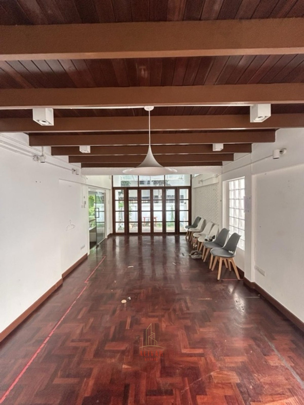 ให้เช่าโฮมออฟฟิศเกษตรศาสตร์ รัชโยธิน : RH034126 ให้เช่า Home Office สไตล์ Cafe 2 ชั้น ย่าน งามวงศ์วาน ใกล้ BTS และ ม.เกษตร