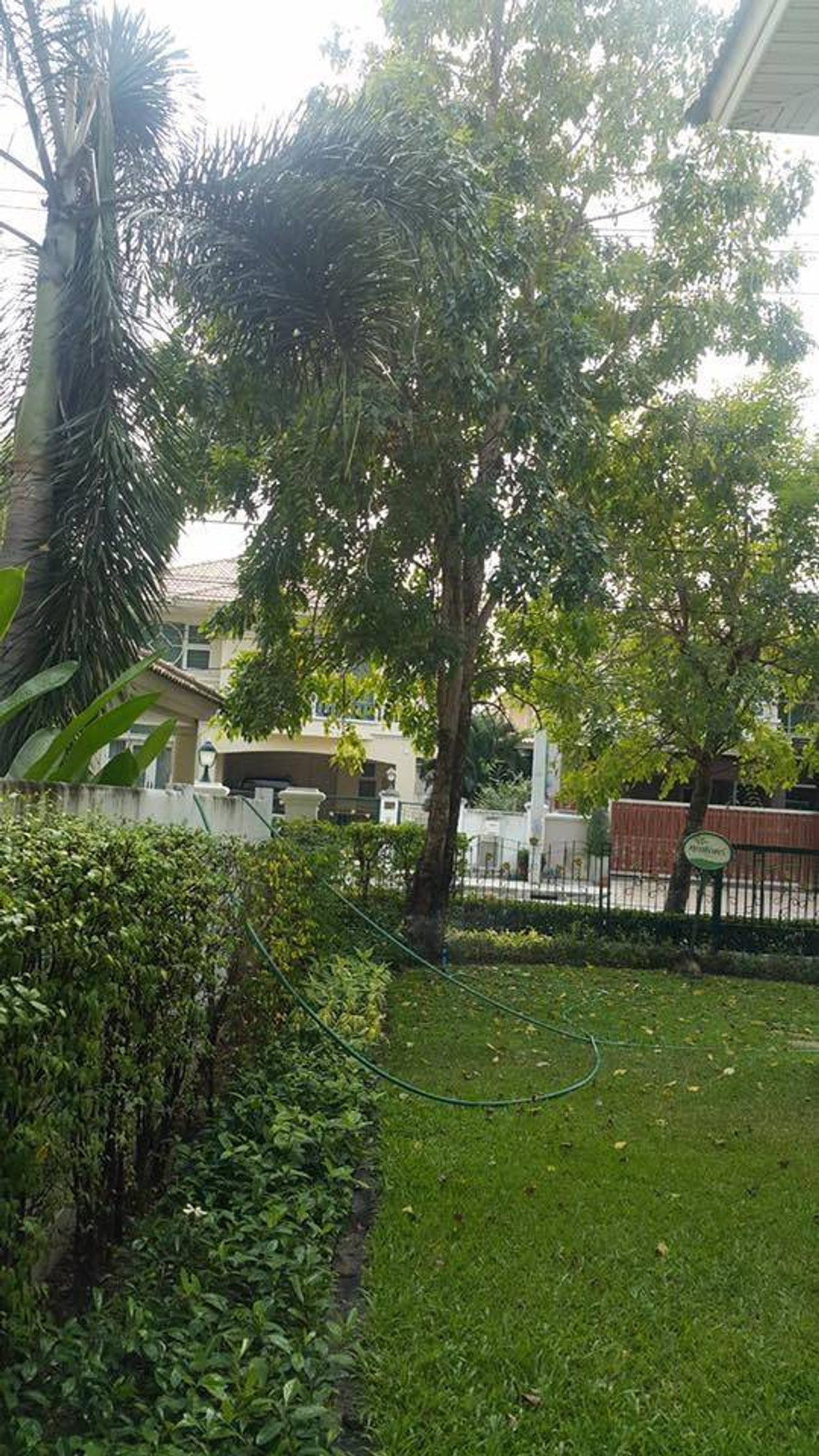 For RentHouseLadkrabang, Suwannaphum Airport : Single house for rent, Supalai Suan Luang, next to Chaloem Phrakiat Rama 9 Road (Rt-01).