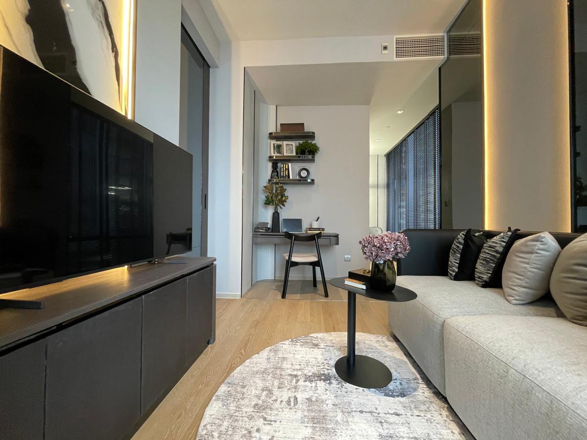 ขายคอนโดสีลม ศาลาแดง บางรัก : [THE PEAK OF SILOM] ASHTON SILOM – Rare 2BR Unit | ชั้น 32 วิวขอบฟ้า ประสบการณ์อยู่คอนโดที่เหมือนอยู่บ้าน 