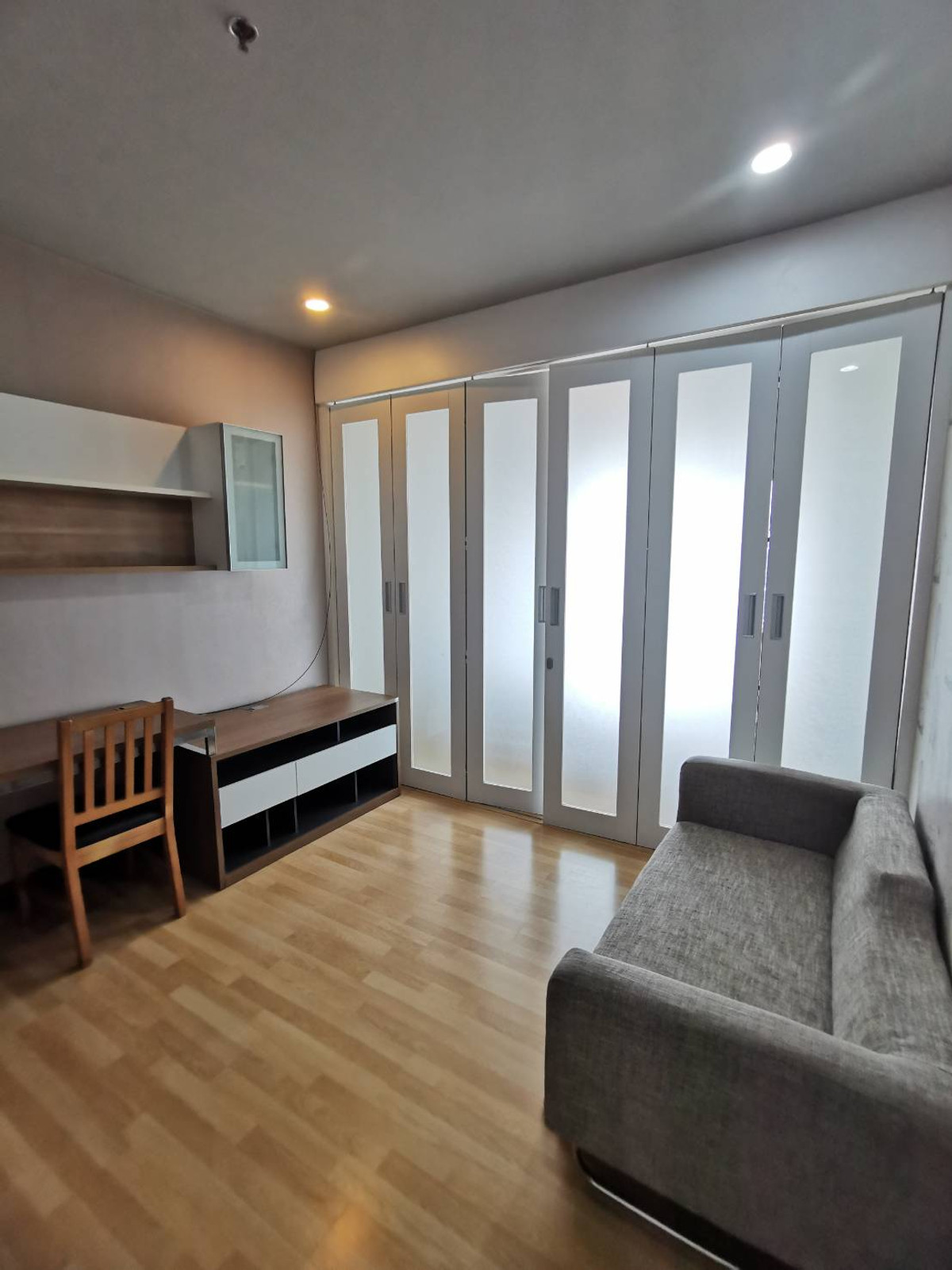 ขายคอนโดอ่อนนุช อุดมสุข : ขาย Blocs77 คอนโดแสนสิริ ทำเลดี ใกล้สถานีรถไฟฟ้าอ่อนนุช ใกล้ห้าง 