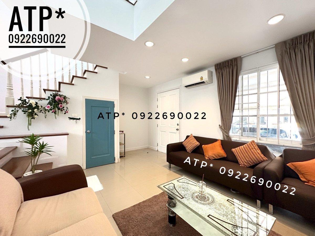 For RentTownhomeKaset Nawamin,Ladplakao : **RENT 28K** Furnished Village Townhouse 24.5sqw/3FL/3BR/4BH/2Living/1Dining+Kitchen/Garden@BackyardSpace/4AC/1Parking @ Nuanchan Kaset-Nawamin