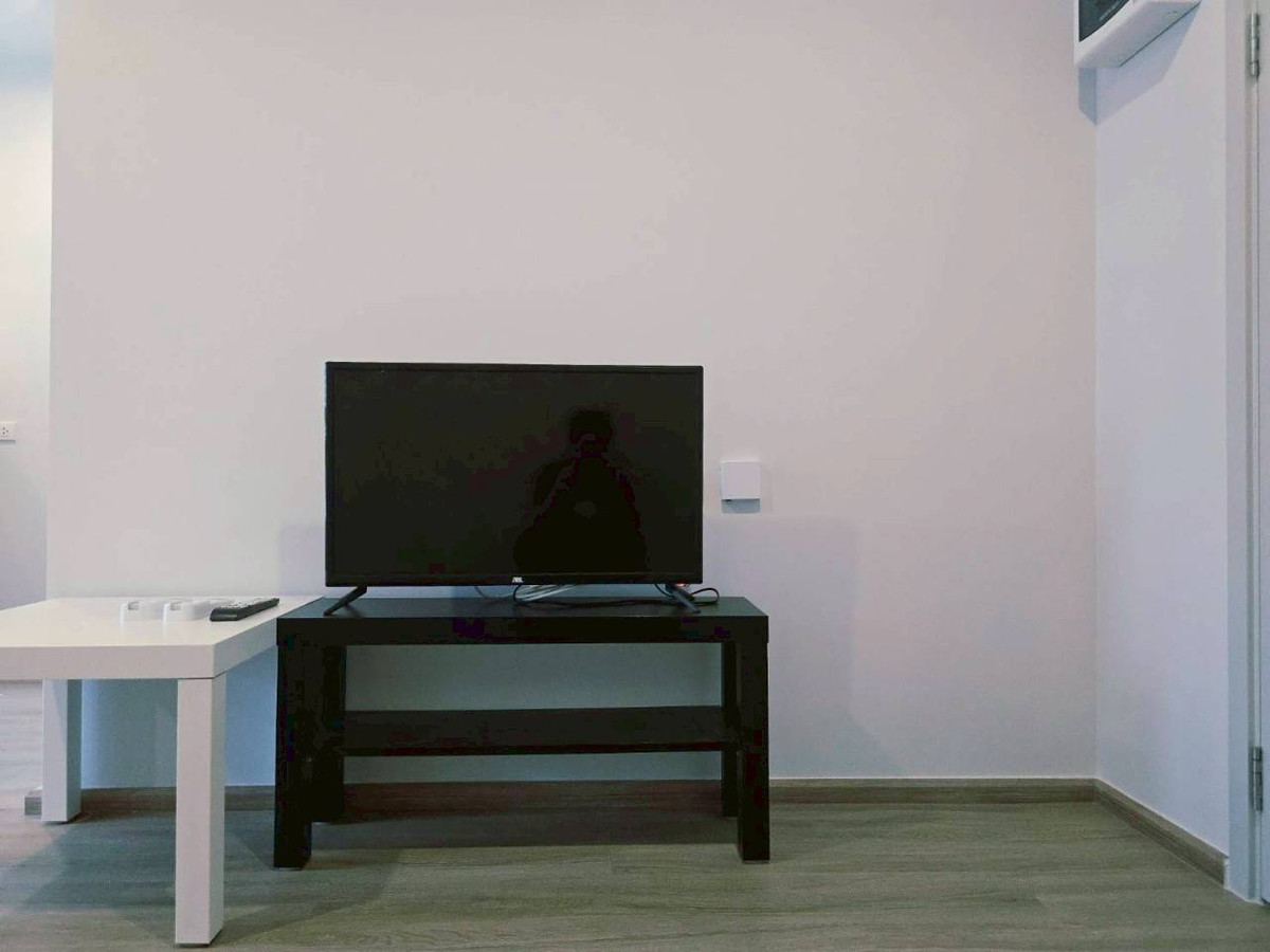 For RentCondoKasetsart, Ratchayothin : For rent ⭐️ 𝗛𝗶 𝗥𝗮𝘁𝗰𝗵𝗮𝘆𝗼𝘁𝗵𝗶𝗻 𝗖𝗼𝗻𝗱𝗼 🚈 ℬ𝓉𝓈. Ratchayothin has a free shuttle. !!! 𝟭𝟬𝟬𝟬𝟬 baht/month 💸