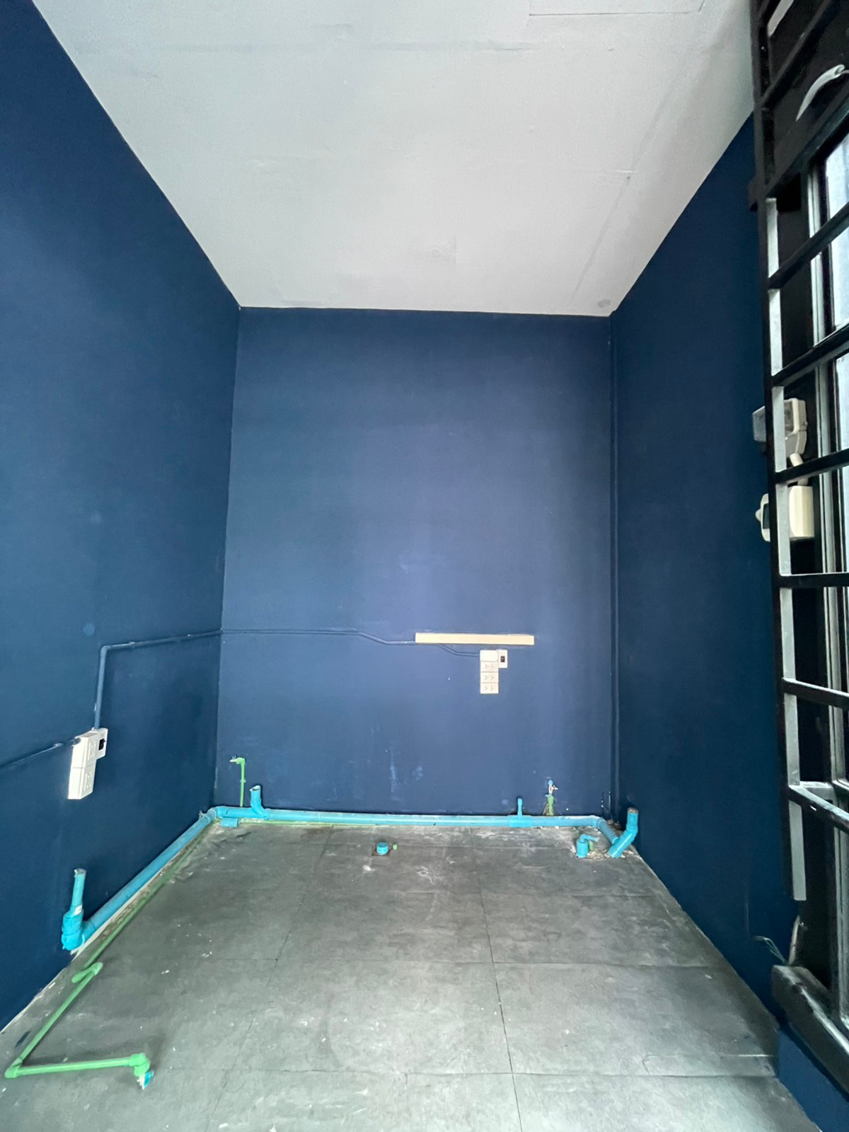 ให้เช่าร้านค้า/ตลาดนัดสุขุมวิท อโศก ทองหล่อ : For Rent พื้นที่ Retail หน้าริมถนนทองหล่อ ขนาดกะทัดรัด Near BTS Thonglor 16 Sq.m. เหมาะสำหรับธุรกิจที่ต้องการ Visibility สูงและต้นทุนเริ่มต้นไม่สูงในทำเลพรีเมียม