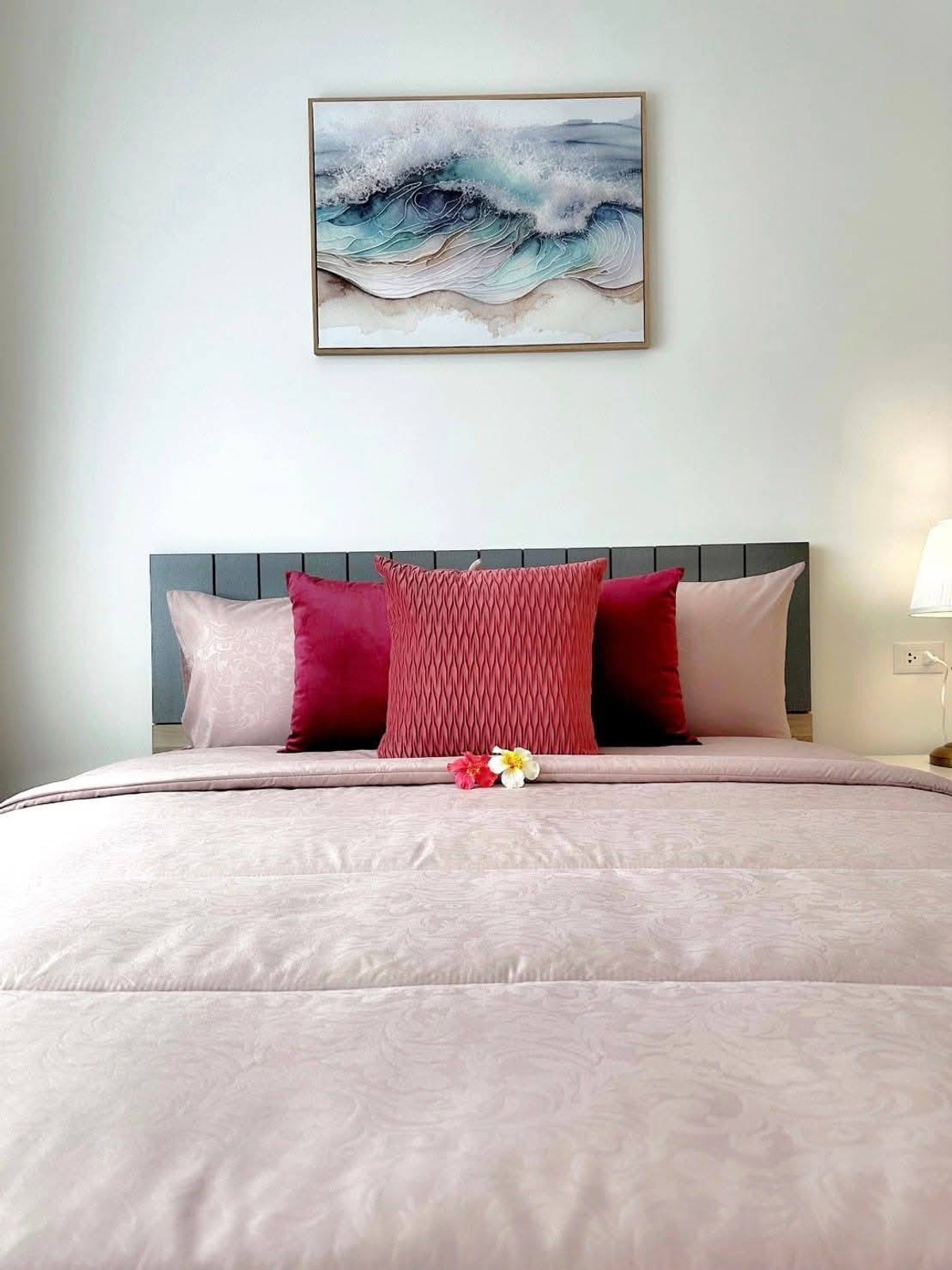 ให้เช่าคอนโดโชคชัย4 ลาดพร้าว71 : #E384 🎉060469 ให้เช่าคอนโด Chewathai Hallmark Ladprao - Chokchai 4 Phase 2