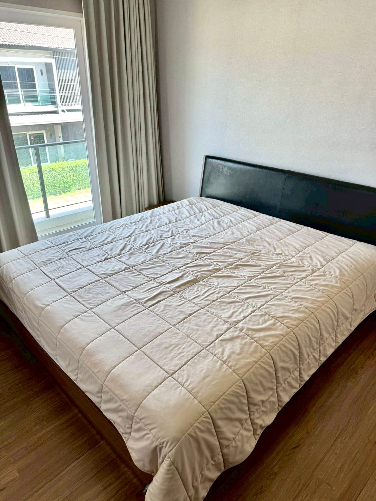 For SaleHousePathum Thani,Rangsit, Thammasat : Centro Phahol - Vibhavadi 2 / 4 Bedrooms (FOR SALE) BNS062