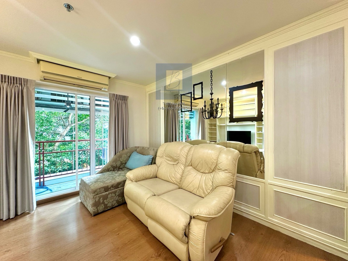 For RentCondoOnnut, Udomsuk : A low rise condo located only 350 meters from BTS Onnut station. Highly convenient. 