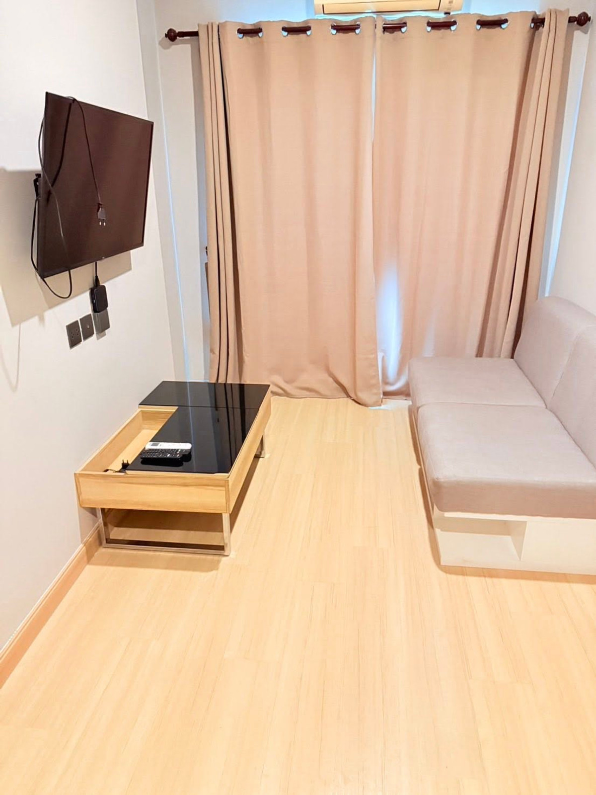 For RentCondoKasetsart, Ratchayothin : #E380🎉060469 Condo for Rent at Lumpini Park Phahon 32