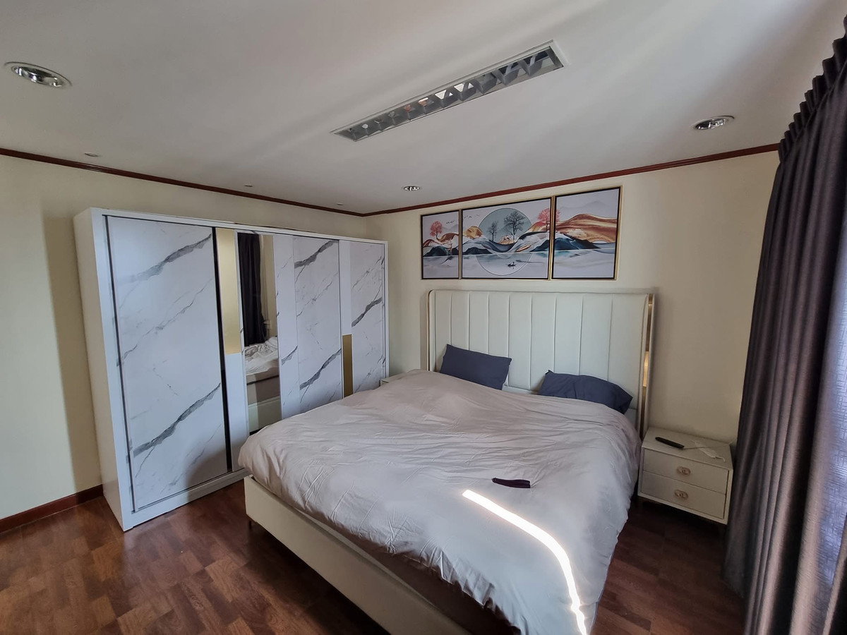 ขายคอนโดรัชดา ห้วยขวาง : ทรัพย์แก้ว ทาวน์เวอร์ | ห้วยขวาง ห้องใหญ่ ชั้นบน 63 ตรม จอดรถได้ 2 คัน