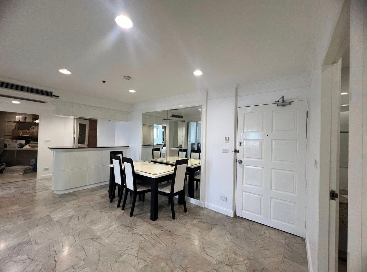 ให้เช่าคอนโดวิทยุ ชิดลม หลังสวน : 🏢 ให้เช่า วิทยุ คอมเพล็กซ์  วิวเมืองโล่ง ห้องใหญ่หายาก ใจกลาง CBD ใกล้ BTS เพลินจิต ✨