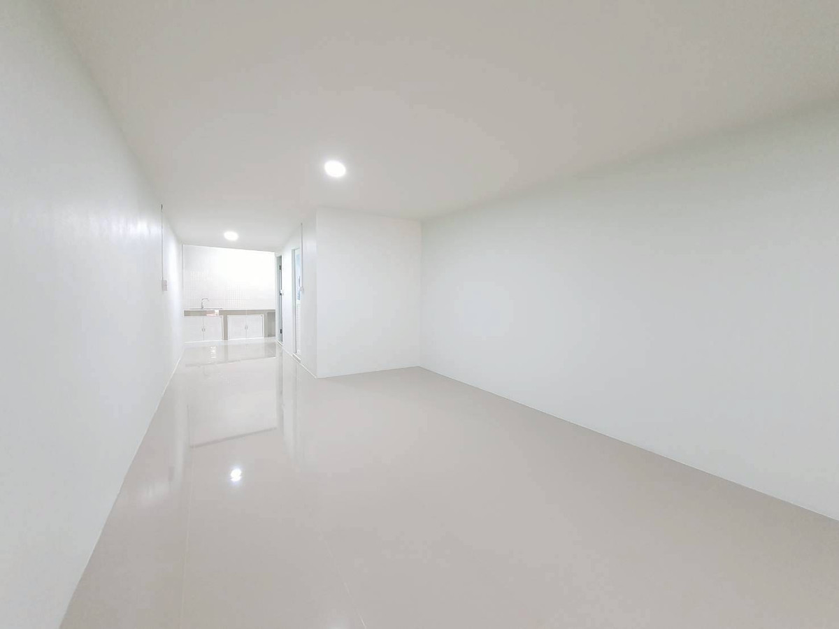 ขายทาวน์โฮมพระราม 5 ราชพฤกษ์ บางกรวย : 283AGKI ทาวน์เฮ้าส์งบไม่ถึง 2 ล้าน ทำเลราชพฤกษ์  บ้านไซซ์กำลังดี