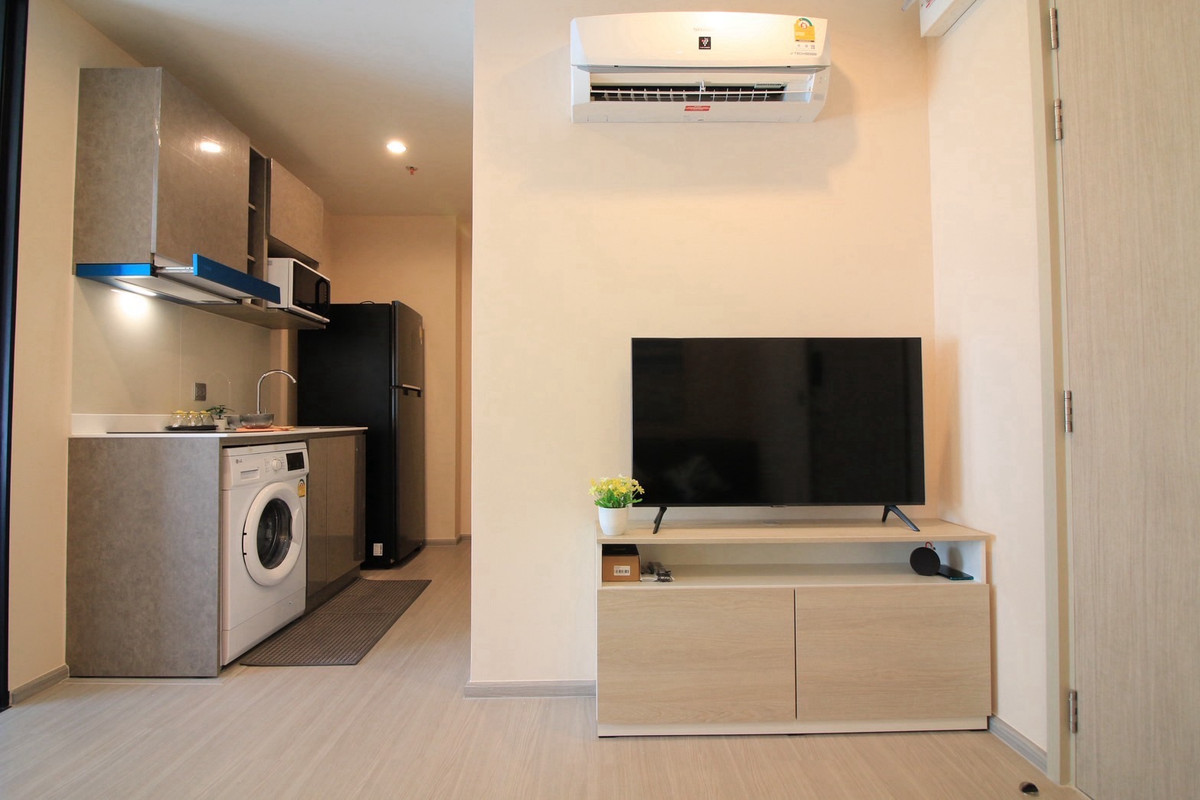 For RentCondoSamut Prakan,Samrong : 🔥For rent Aspire Erawan, next to BTS, fully furnished, ready to move in, 25th floor, pets not allowed.