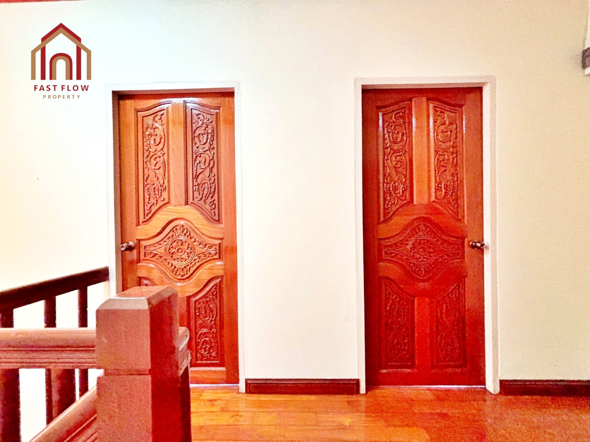 For RentPathum Thani,Rangsit, Thammasat : Twin house for rent, Burirom, 36 sq m, Rangsit, Khlong 4, kitchen addition, Phra Ong Chao Sai Road. Single house mood Sawai Pracharat Road MAY