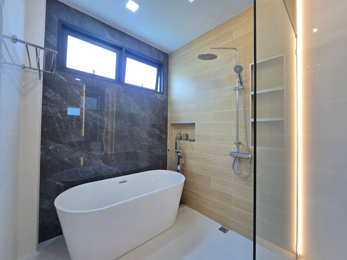 ขายบ้านพัทยา บางแสน ชลบุรี สัตหีบ : เดอะ ไพรเวท พูลวิลล่า พัทยา / 5 ห้องนอน (ขาย), The Private Pool Villa Pattaya / 5 Bedrooms (FOR SALE) BEWN152