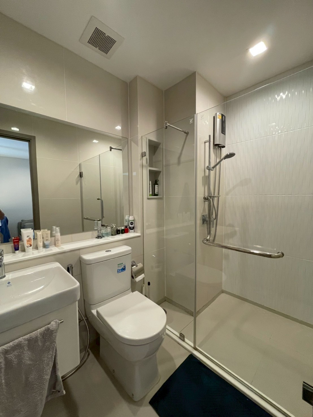 ขายคอนโดพระราม 9 เพชรบุรีตัดใหม่ RCA : FQ ขายคอนโด Life Asoke Hype ราคา 4,200,000 บาท [MPs260401]