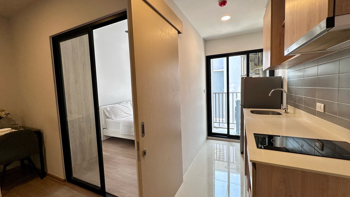 For RentCondoPinklao, Charansanitwong : Condo for rent, Chewathai Pinklao, near Siriraj, near Thammasat University, Tha Phrachan.