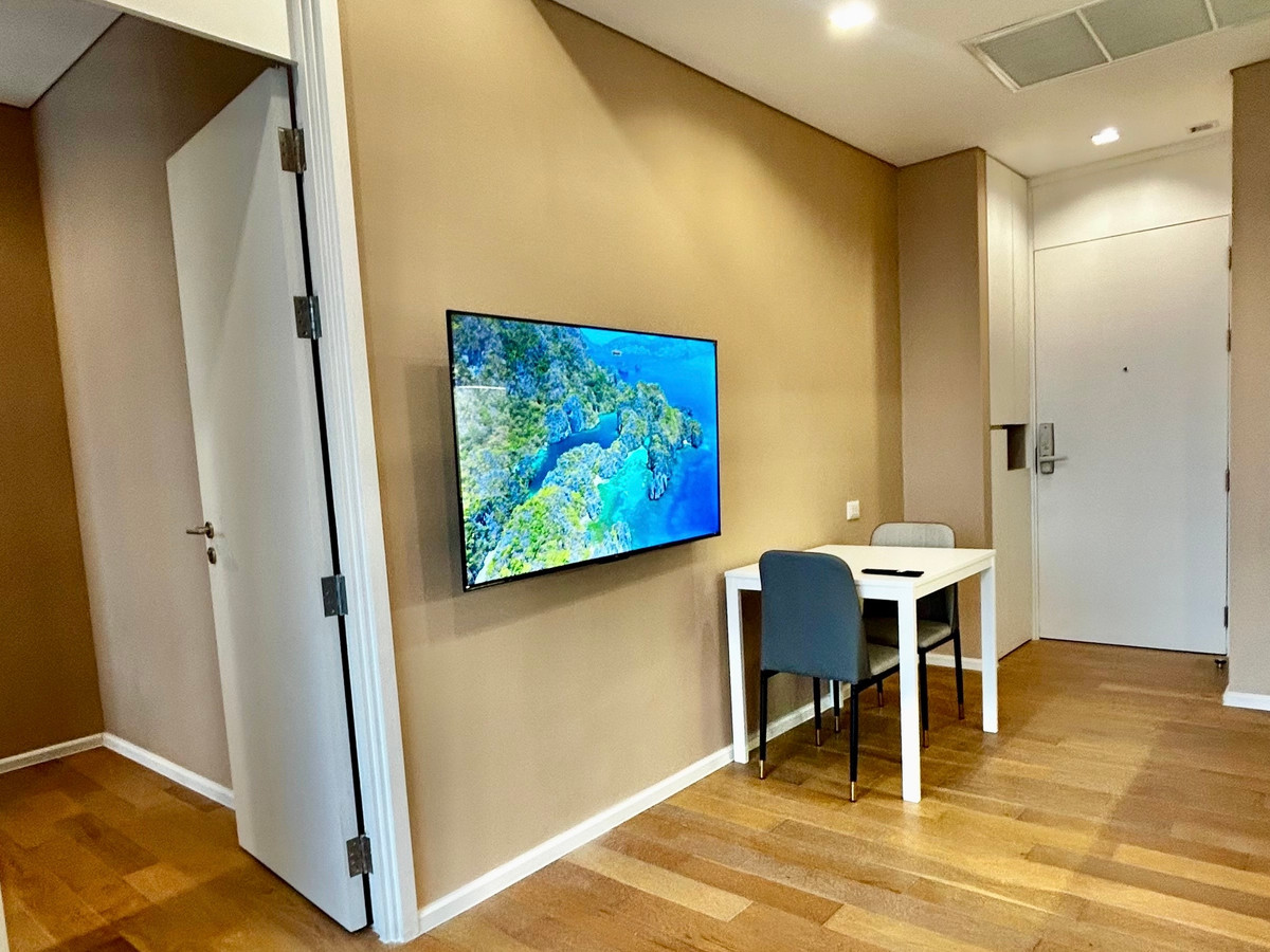 ให้เช่าคอนโดลาดพร้าว เซ็นทรัลลาดพร้าว : ให้เช่า 📍 The Saint Residences 📍 เฟอร์นิเจอร์ และ เครื่องใช้ไฟฟ้าครบ ใกล้ BTS ห้าแยกลาดพร้าว