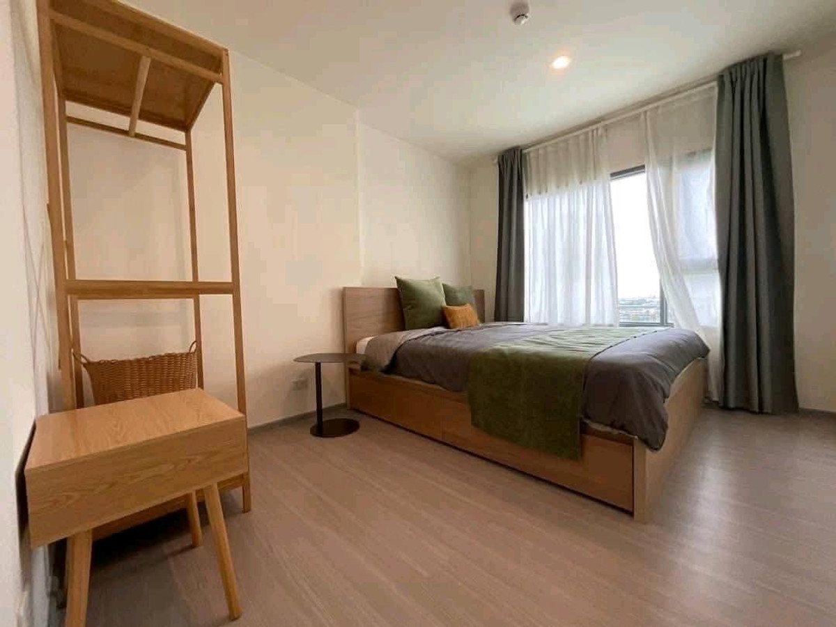 For RentCondoThaphra, Talat Phlu, Wutthakat : Condo near BTS/MRT Bang Wa (there is a Skywalk connecting to the front of the project)