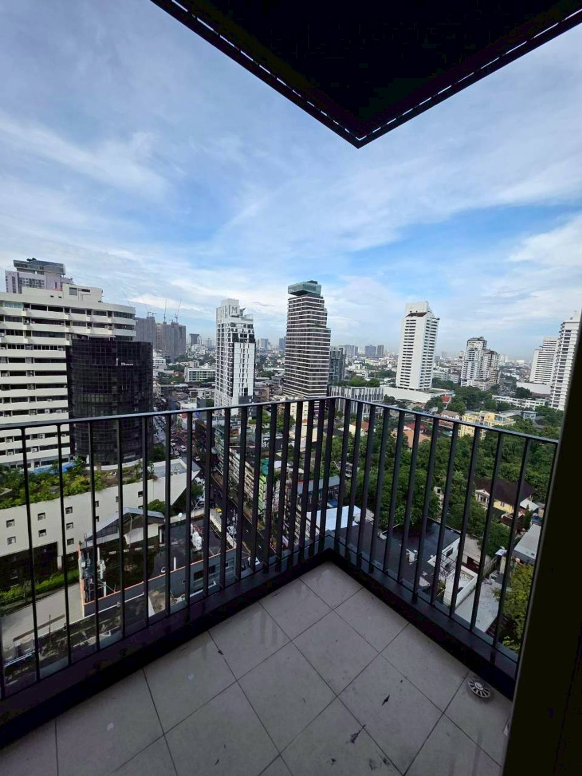 For RentCondoSukhumvit, Asoke, Thonglor : Rhythm Ekkamai Estate / 2 Bedrooms (FOR RENT), Rhythm Ekkamai Estate / 2 Bedrooms (FOR RENT) NA006