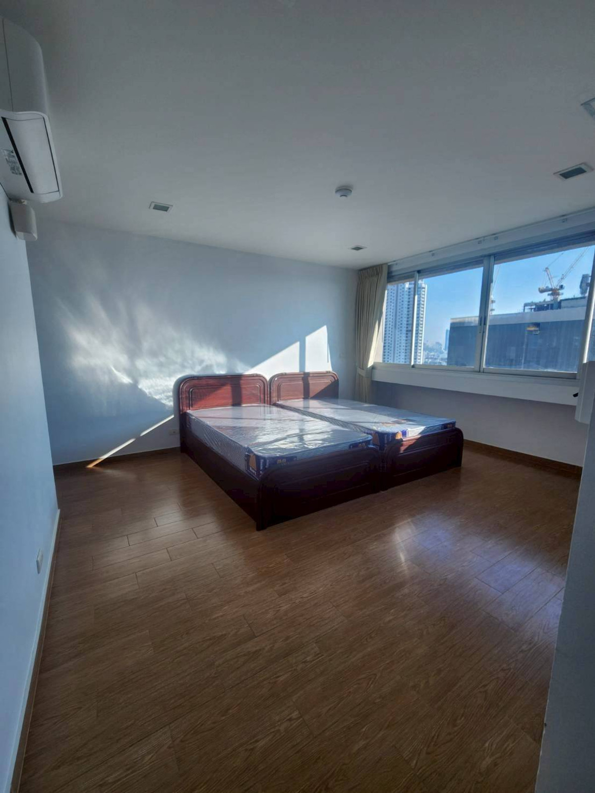 For RentCondoBangna, Bearing, Lasalle : Condo for rent, The Parkland Bangna (76 sq m.), 2 bedrooms, 2 bathrooms, ready to move in.