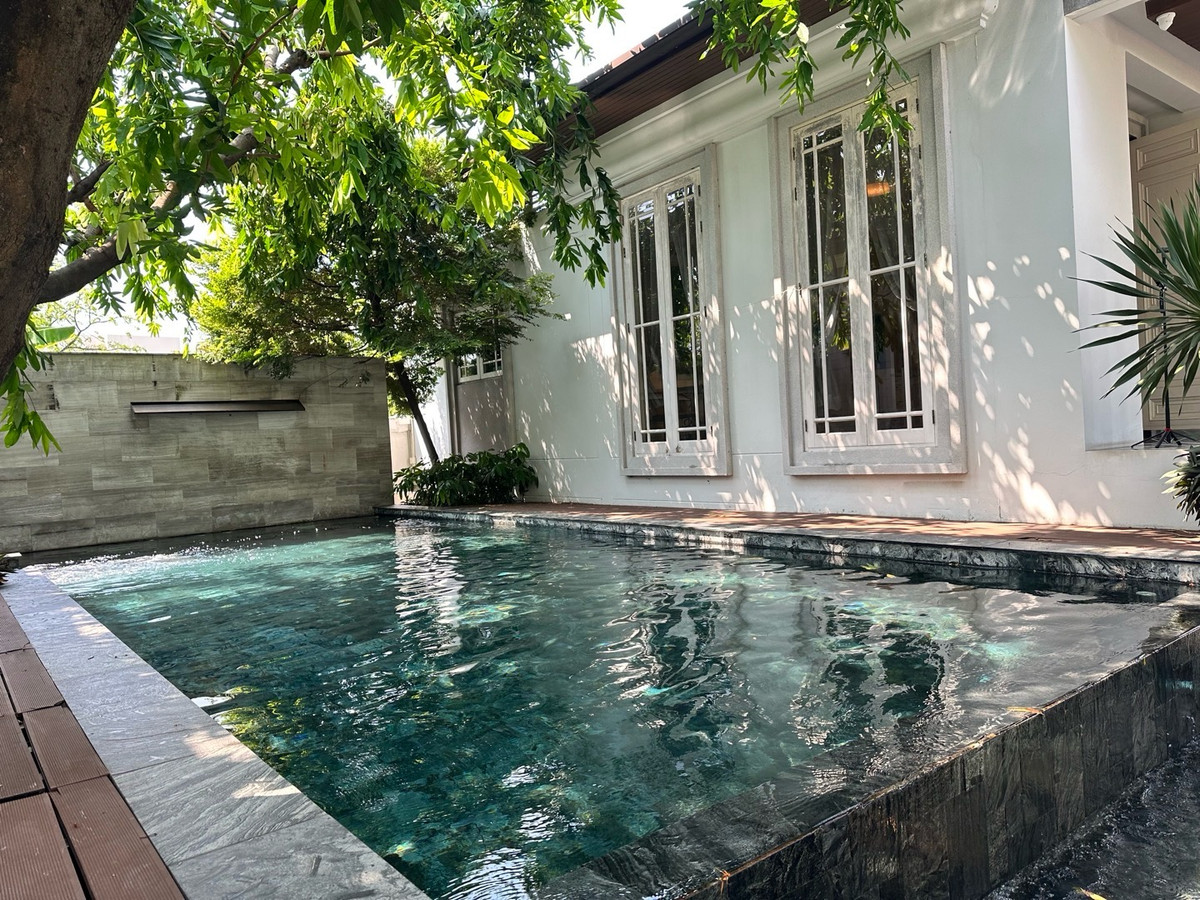 For RentHouseChaengwatana, Muangthong : Golden opportunity‼️ Open for rent, luxury house Location: Muang Thong Thani, Soi Project 5, Impact Chaengwattana, Pink Line MRT, IMPACT Station.