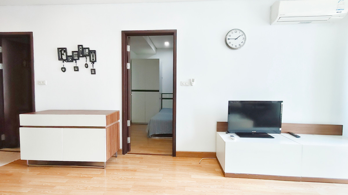 ให้เช่าคอนโดอ่อนนุช อุดมสุข : คอนโด 1 ห้องนอน 1 ห้องน้ำ ขนาด 52 ตารางเมตร ที่เลอลุก ให้เช่า 22,000 บาทต่อเดือน สุขุมวิท 71 สถานีรถไฟฟ้า BTS พระโขนง