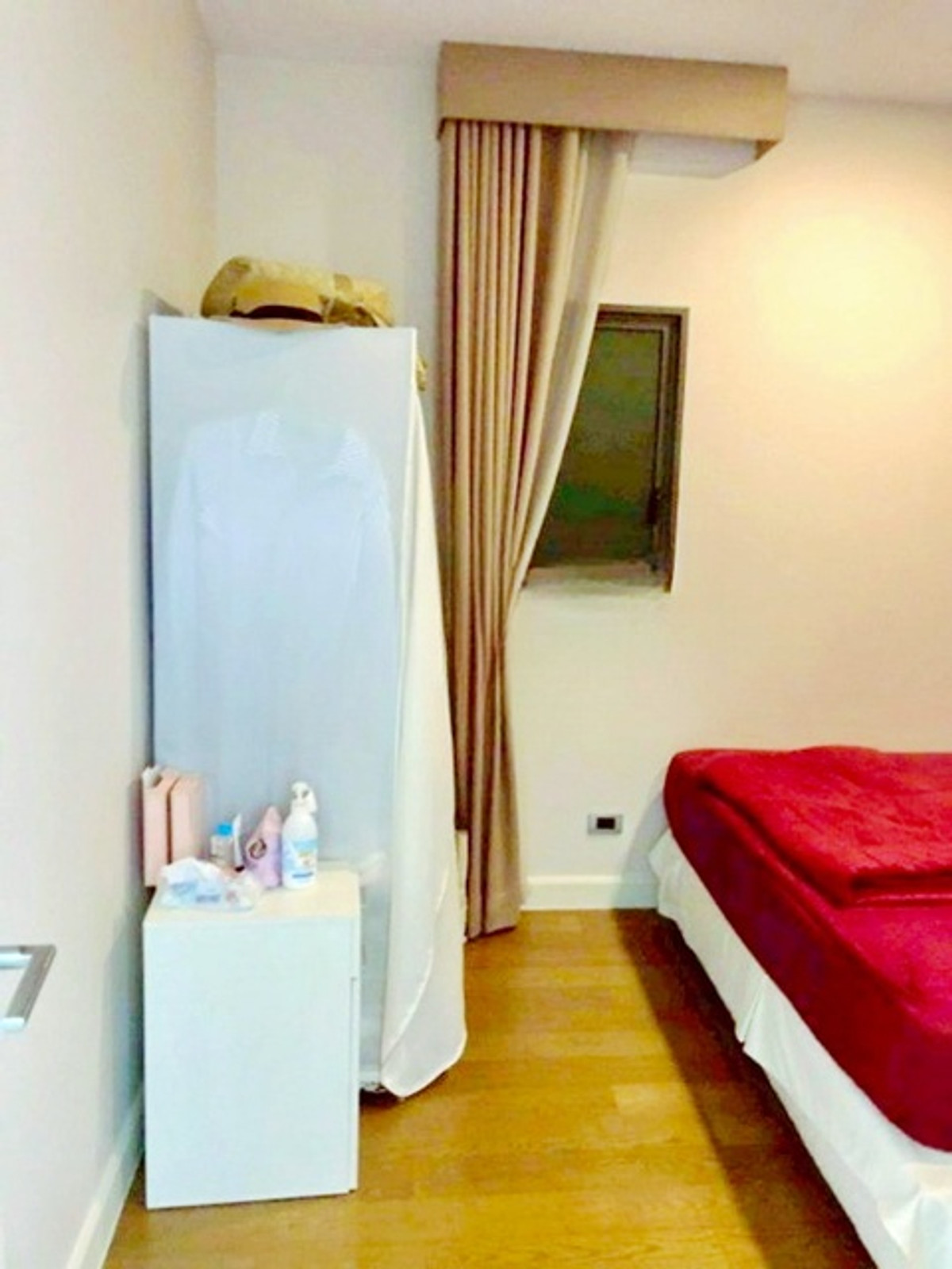 For RentHouseNawamin, Ramindra : near OrNgern Market 1km. 72 sq.wa.Big C Food Place Sukhaphiban5 500m. Two story detached house 4bed