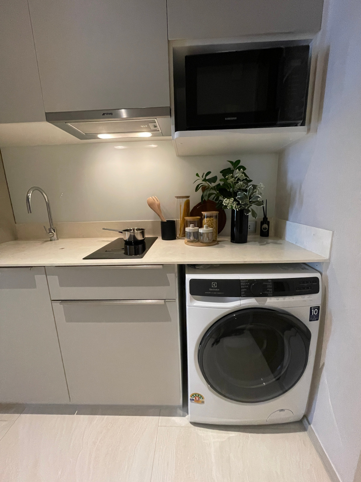 ขายคอนโดสีลม ศาลาแดง บางรัก : 💎 [Ultimate Legacy] ASHTON SILOM – 1BR XL (49.58 ตร.ม.) ชั้น 32 ห้องมุมแห่งวิสัยทัศน์เหนือระดับ บนถนนสายประวัติศาสตร์ 💎 