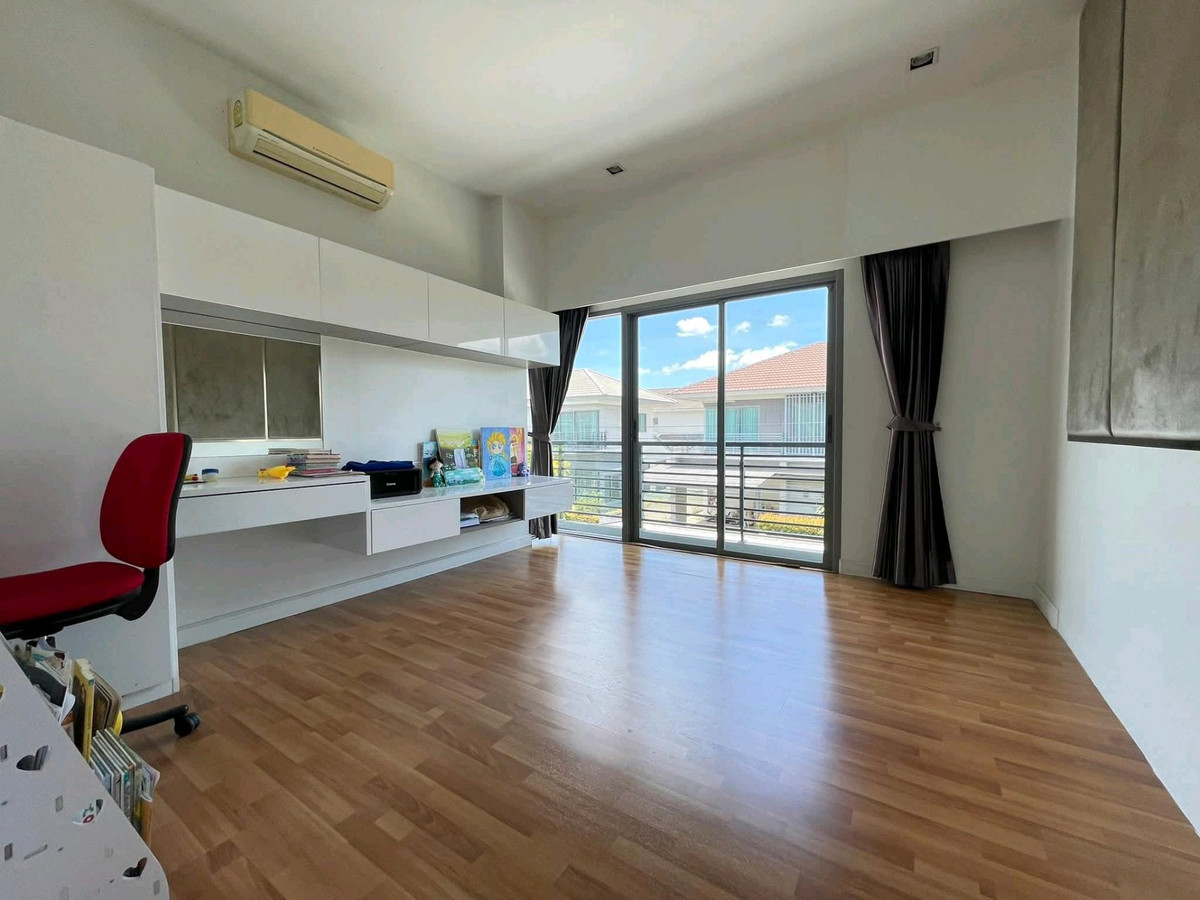 ขายบ้านรัตนาธิเบศร์ สนามบินน้ำ พระนั่งเกล้า : ขายบ้านเดี่ยว 66.2 ตร.ว.แจ้งวัฒนะ ใกล้ SISB 1 นาที พร้อมอยู่ ราคาพิเศษ 6.85 ล้าน